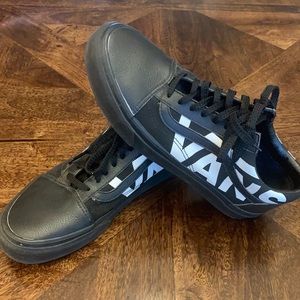 Vans Black lace up sneaker